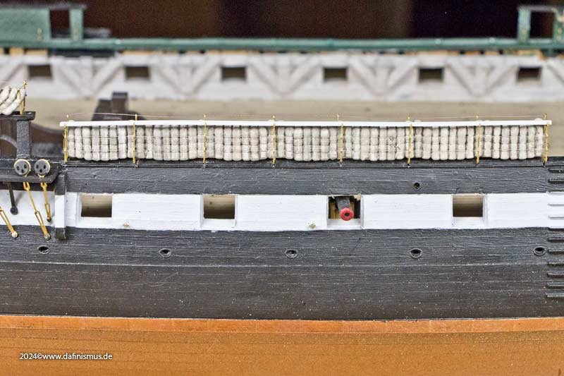 Constitution-hammock-crane-holders -260118_5202.jpg